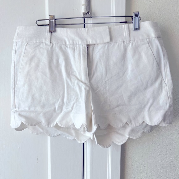 NWT Women J Crew Scalloped Hem 4” White Shorts Linen cotton blend size 6